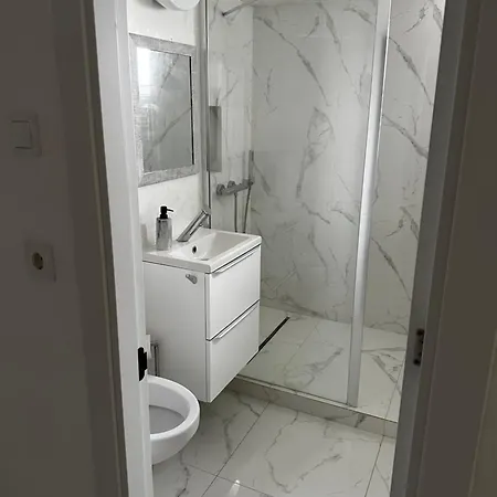 Central Apartment *
